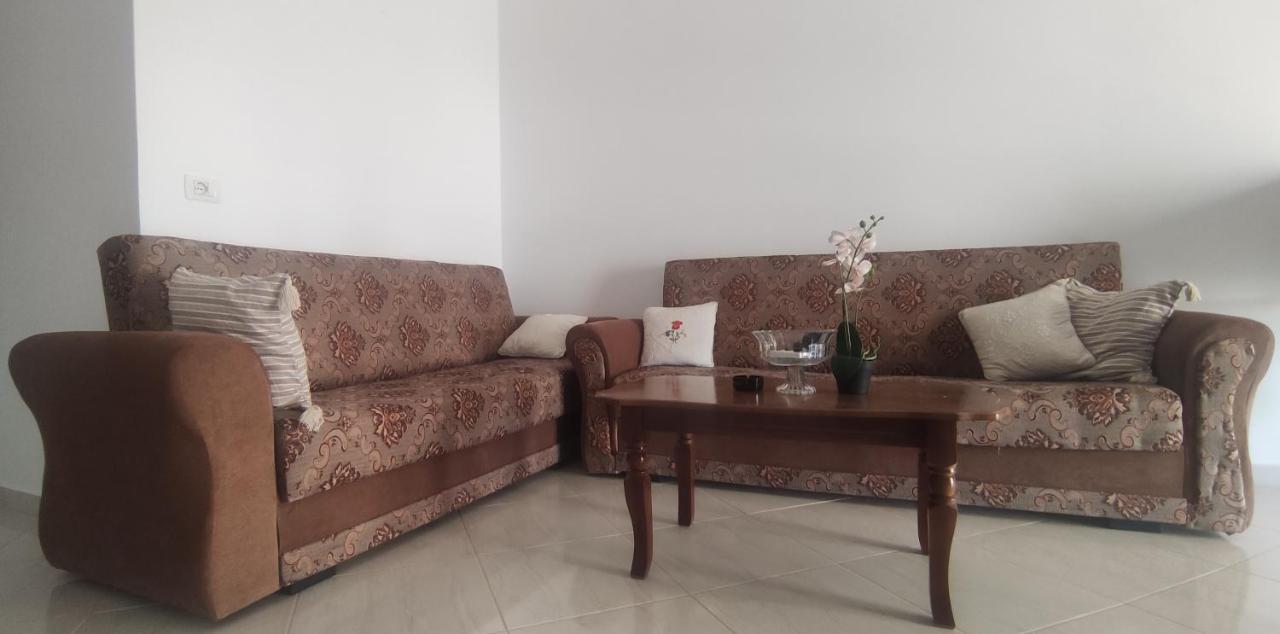 Ionia Apartments Sarandë Esterno foto