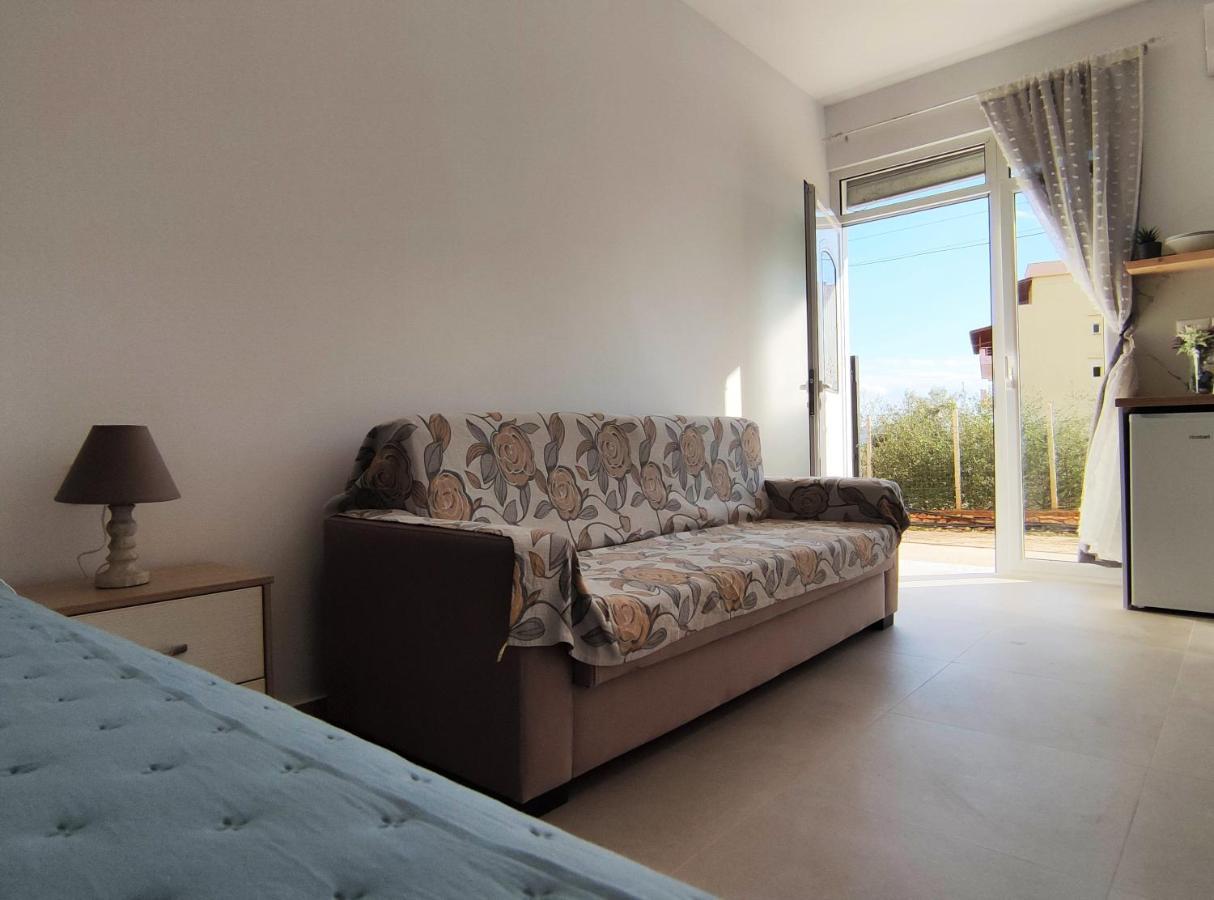 Ionia Apartments Sarandë Esterno foto