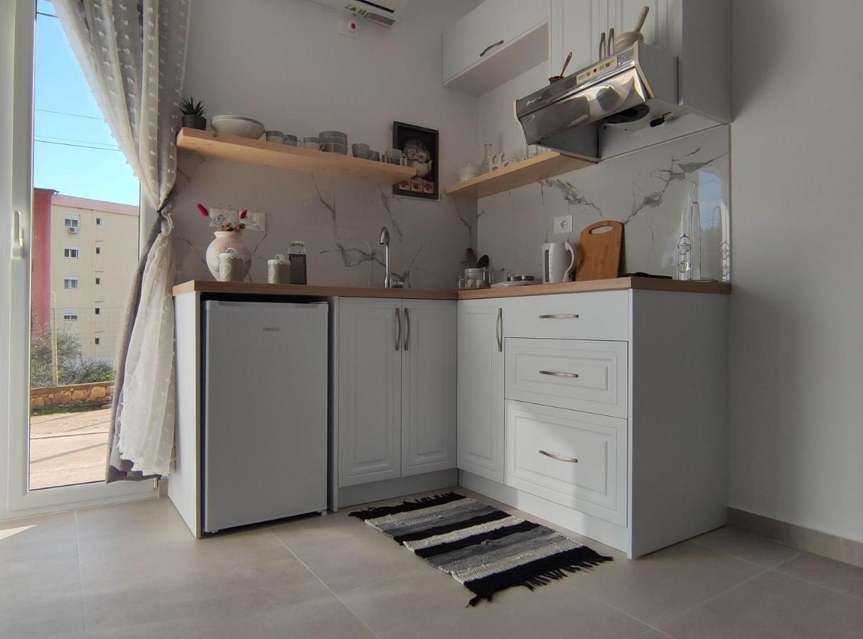 Ionia Apartments Sarandë Esterno foto