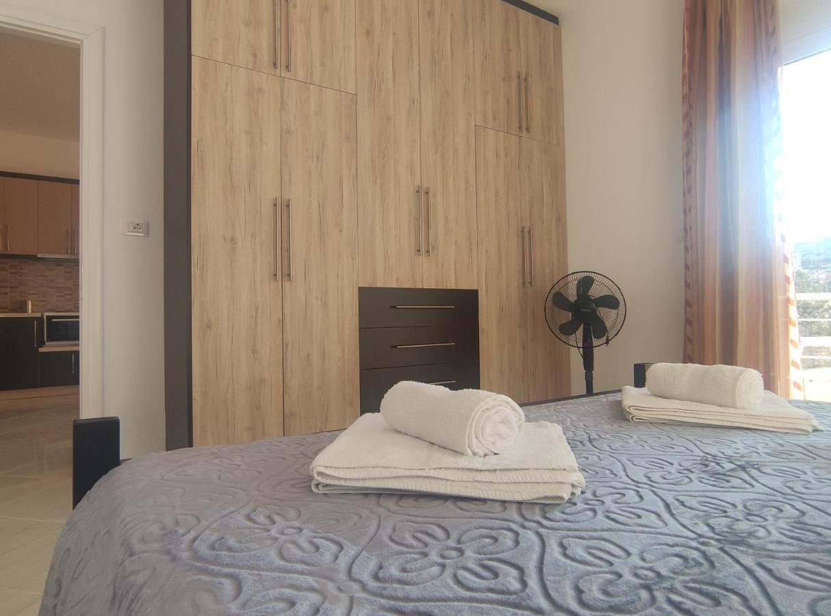 Ionia Apartments Sarandë Esterno foto
