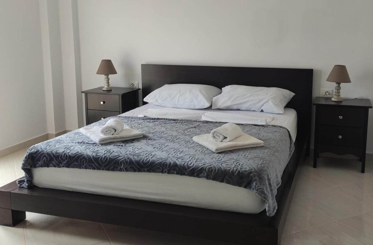 Ionia Apartments Sarandë Esterno foto