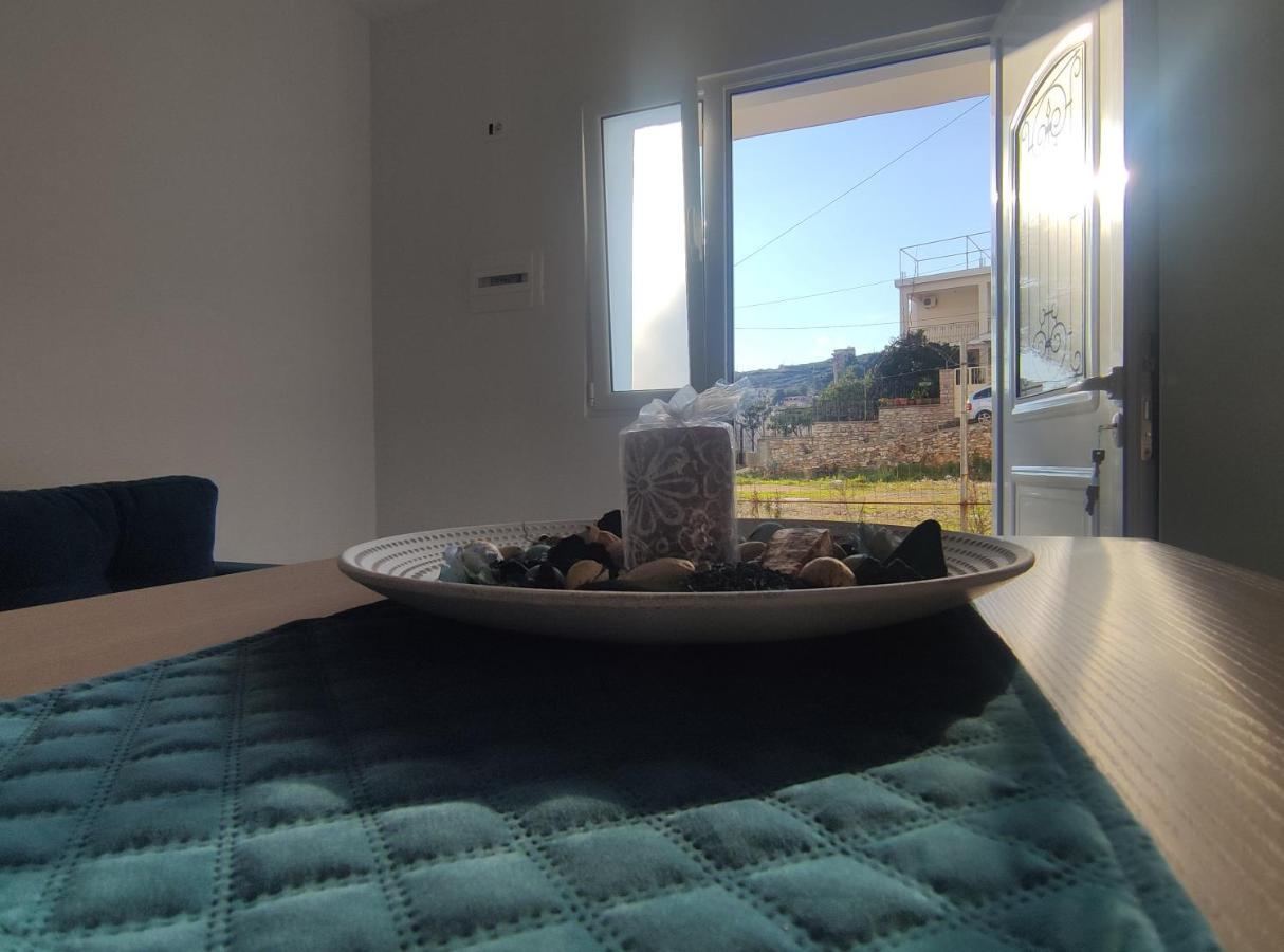 Ionia Apartments Sarandë Esterno foto