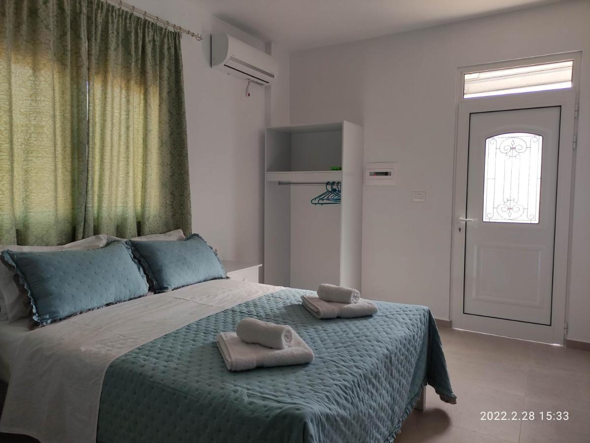 Ionia Apartments Sarandë Esterno foto