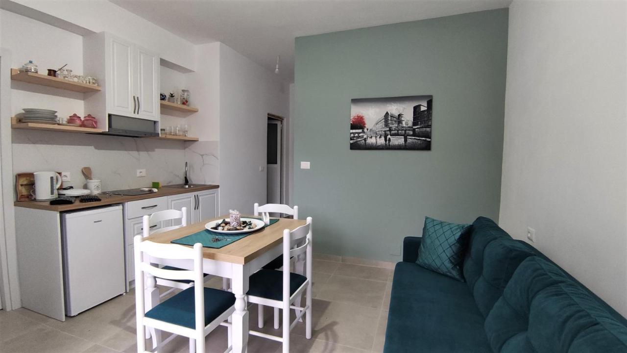 Ionia Apartments Sarandë Esterno foto