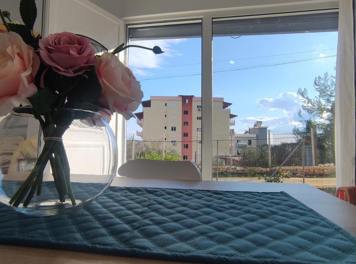 Ionia Apartments Sarandë Esterno foto